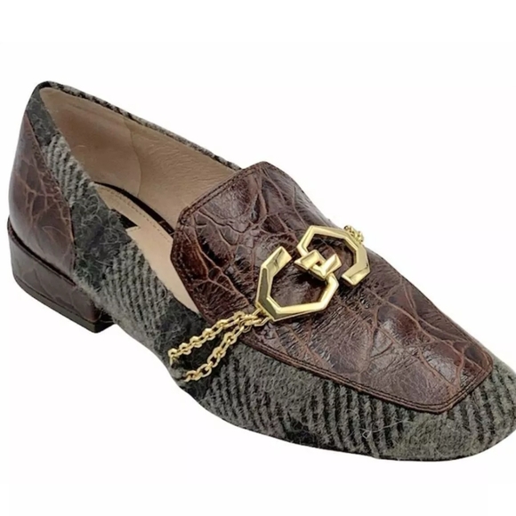 Louise et Cie- Everland Fudge/Granola Loafers with Gold Chain Detail Size 9.5. - Picture 3 of 4